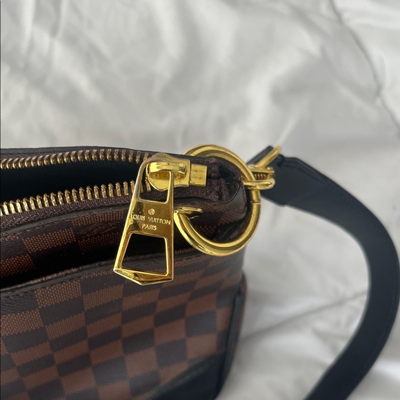 Louis Vuitton Brown Damier Ebene Crossbody with Black Trim & Gold Hardware - Picture 10 of 17